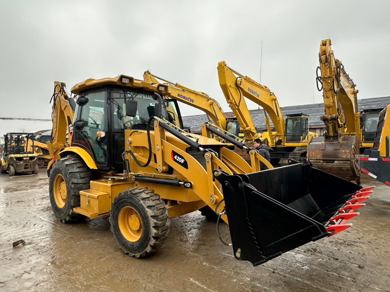 CAT 420F Backhoe Loader