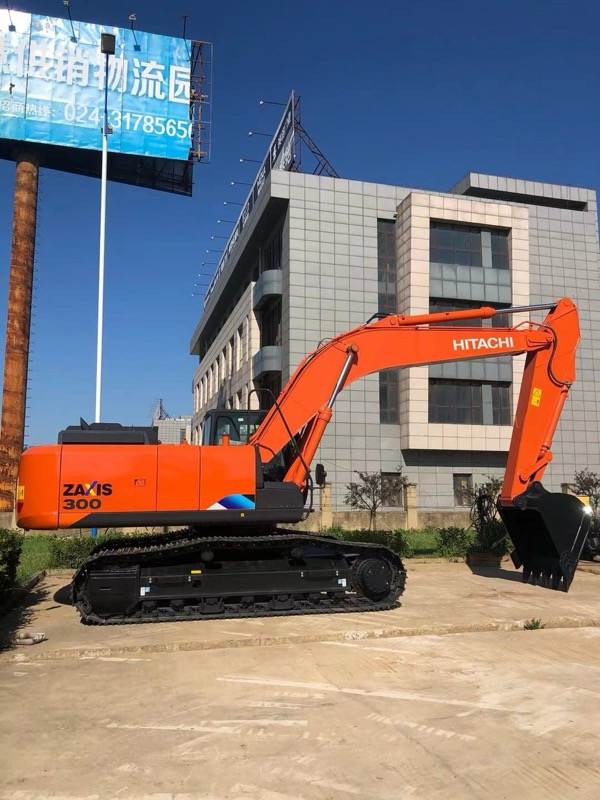 Hitachi ZAXIS 300 Excavator