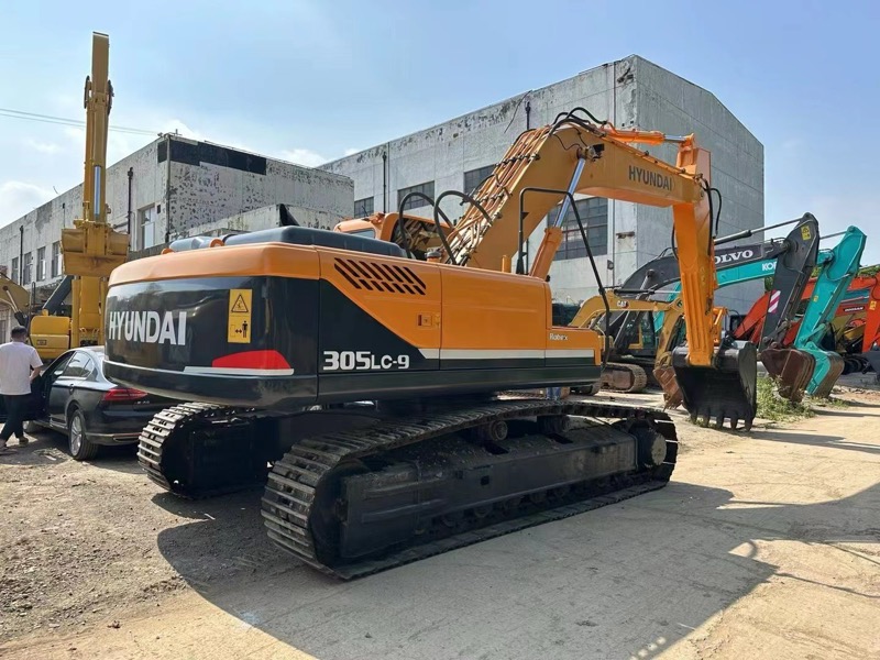 Hyundai R305LC-9 Excavator