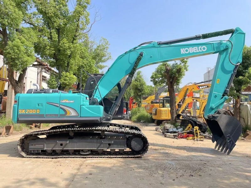 Kobelco SK200D Excavator